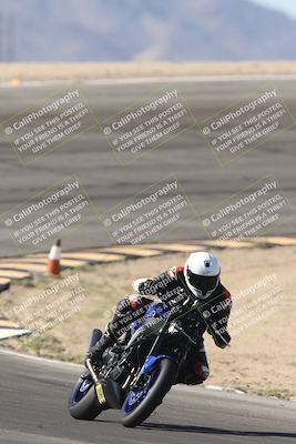 media/Oct-30-2025-Racers Edge (Thu) [[dabbdaf680]]/3-B Group/Session 2 (Bowl Exit)/